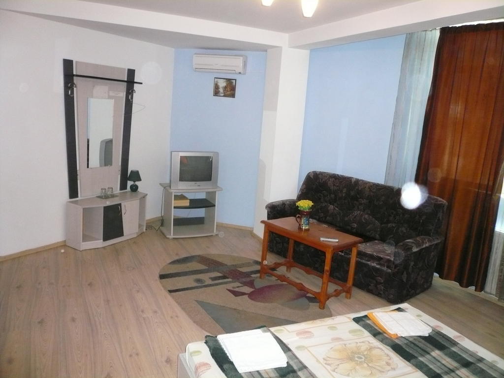 Pensiunea Nicol Tulcea Quarto foto